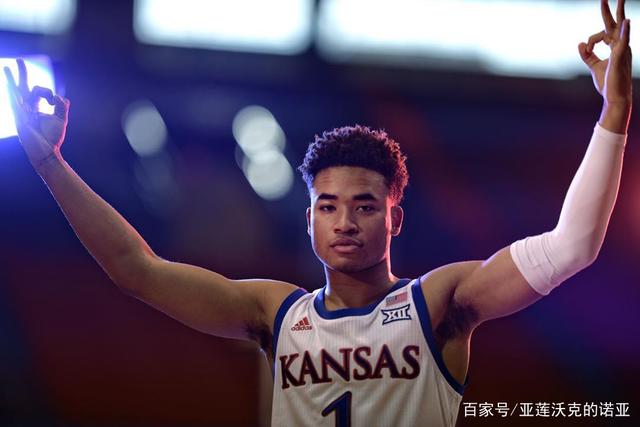 U23国足集训名单俱乐部分布：泰山6人、铜梁龙5人、浙江队4人